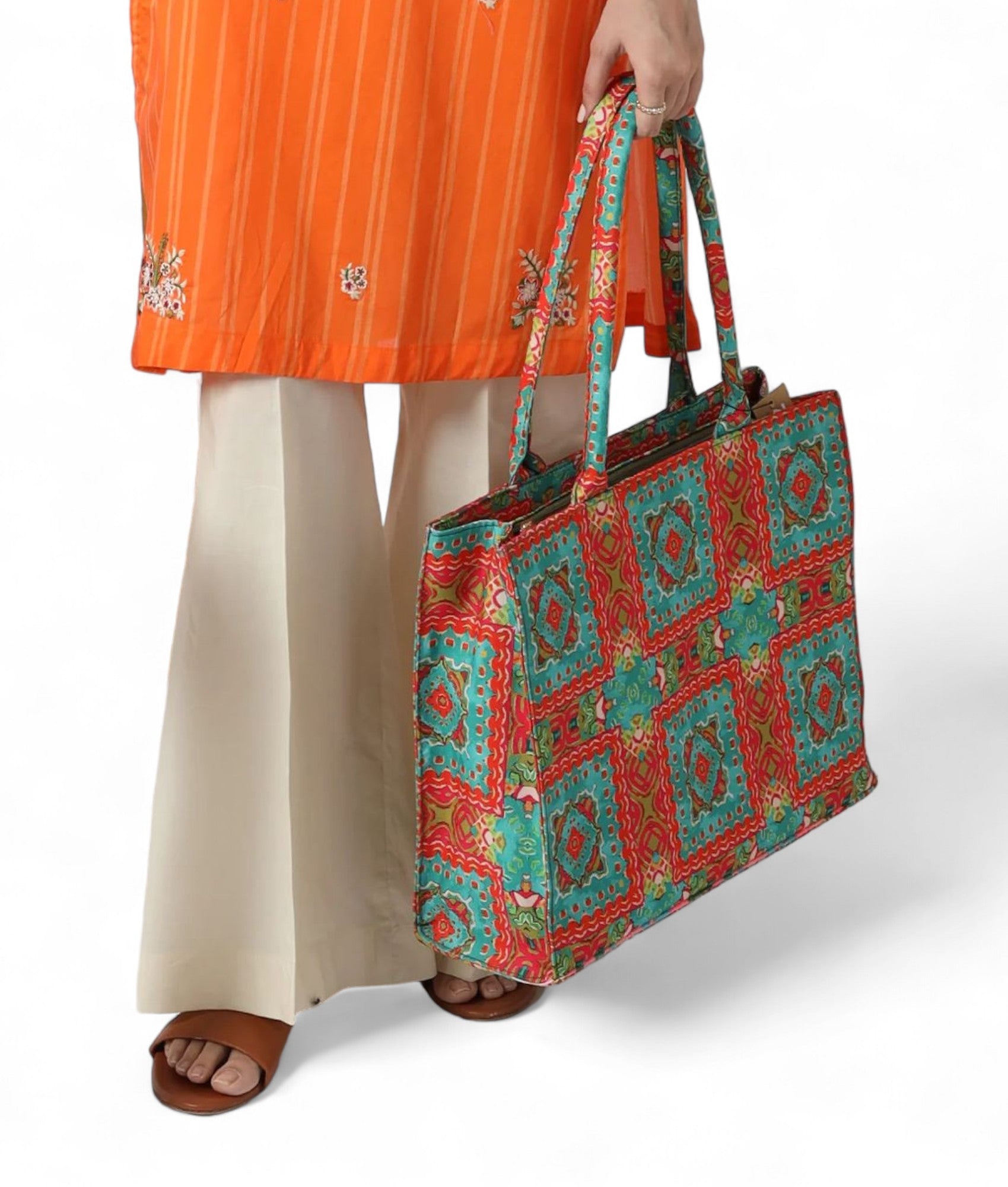 Wrangle Print Bag V-188