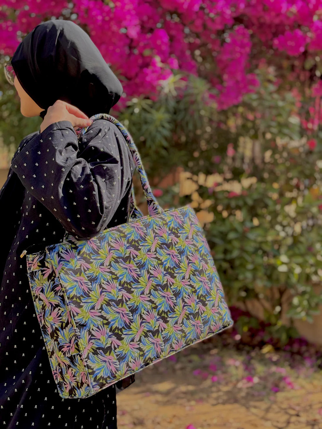 Chic Carry Print Bag V-302