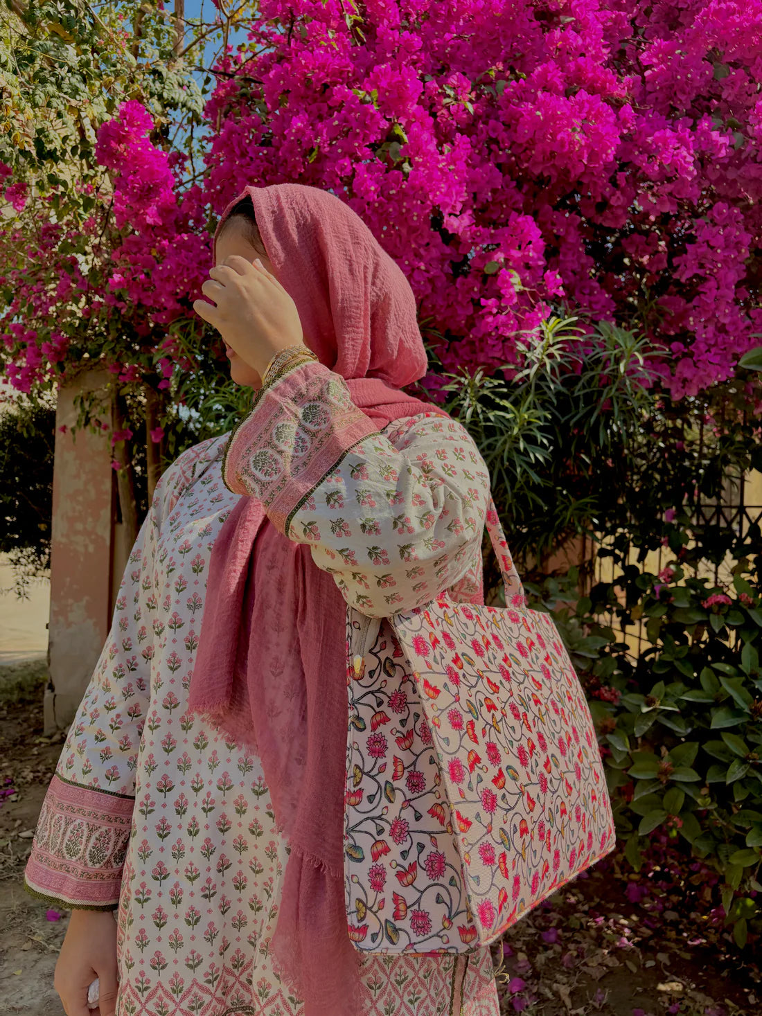 Opulent Print Bag V-308