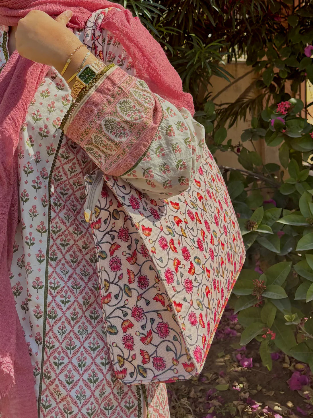 Opulent Print Bag V-308