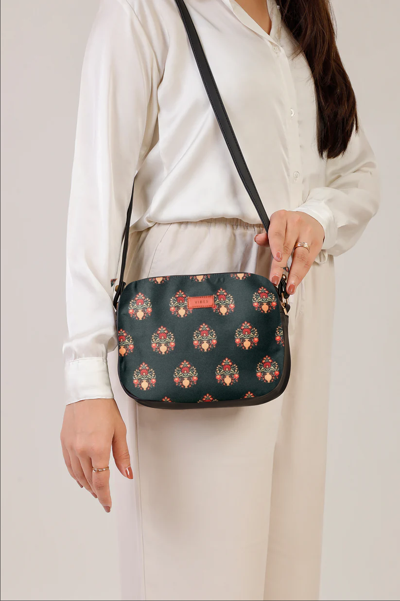 Royal Print Print Cross body bag V-246